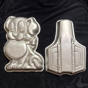 Wilton Playfull Puppy and Spaceship Cake Pans 1978 and 1979